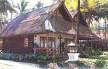 Bungalows on Ngwe Saung beach