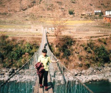 A cable bridge over Sun Kosi river
