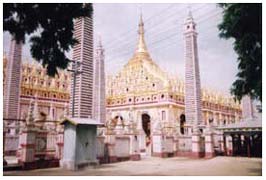 Thanboddhay pagoda near Monywa