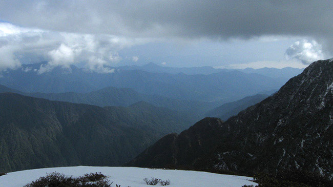 On the minor peak of Phangran Razi mountain