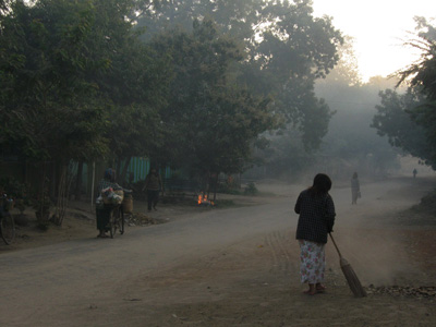 Early morning scene in Pakokku