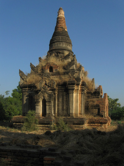 An ancient temple in Pakhan Gyi old town