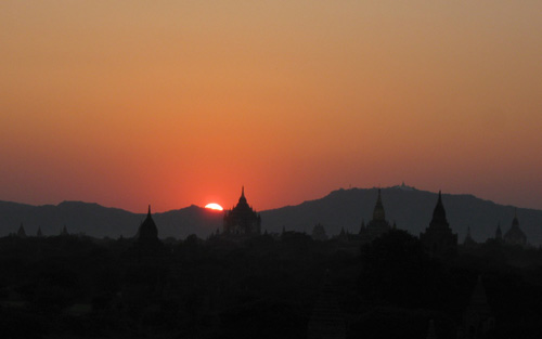 Another sunset view from a Bagan temple