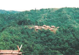 Nam Linn Khaung village seen from Wai Mai village
